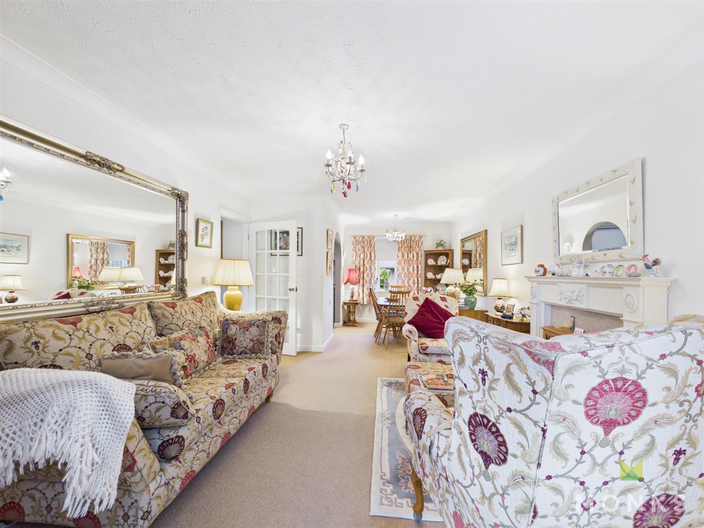 12a Meadowbrook Court Twmpath Lane, Oswestry, SY10 7HD For Sale